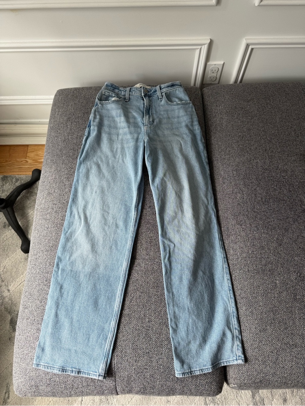 Hollister Ultra high rise Dad Light Blue Straight-Leg Jeans
